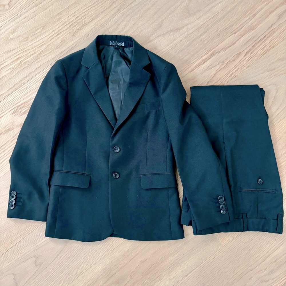 Nearly NEW✨ Boys Formal Suit